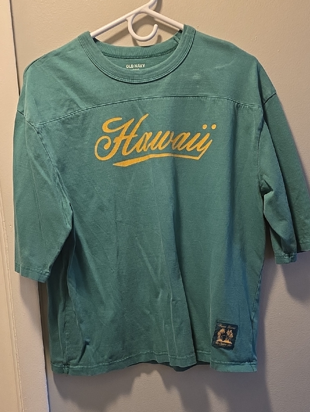 Old Navy Green Short-Sleeve 'Hawaii' Graphic Tee with Yellow Script